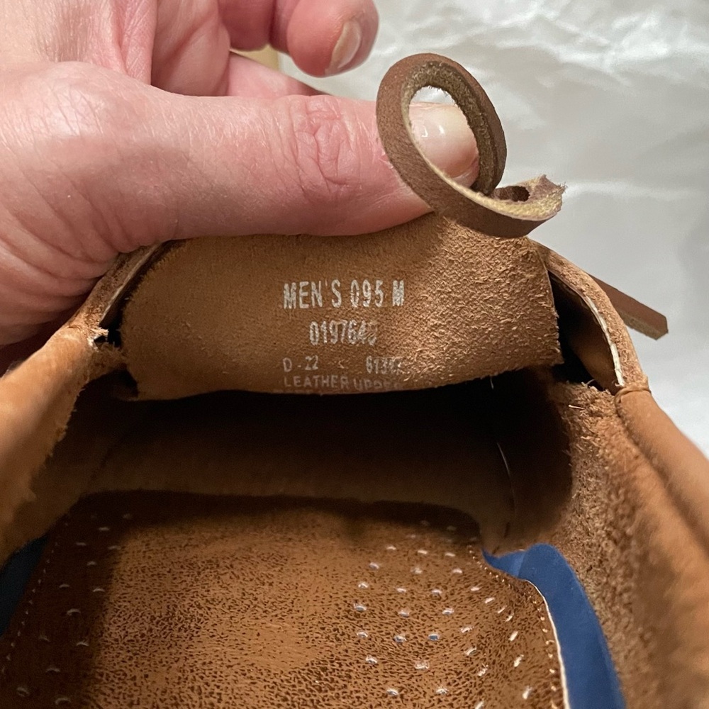 SPERRY size 9.5 in like new condition - Picture 5 of 7